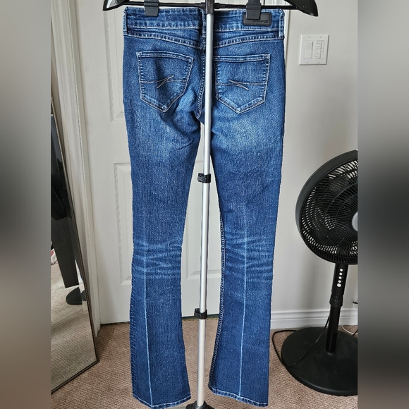 Bootlegger Jeans size 26x36. Tall. Bootcut. Low rise - Picture 3 of 5